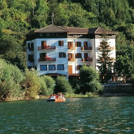 Acquevive Scanno