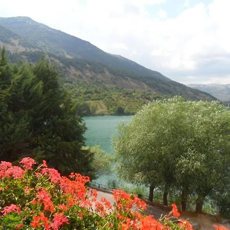 Acquevive Hotel Scanno